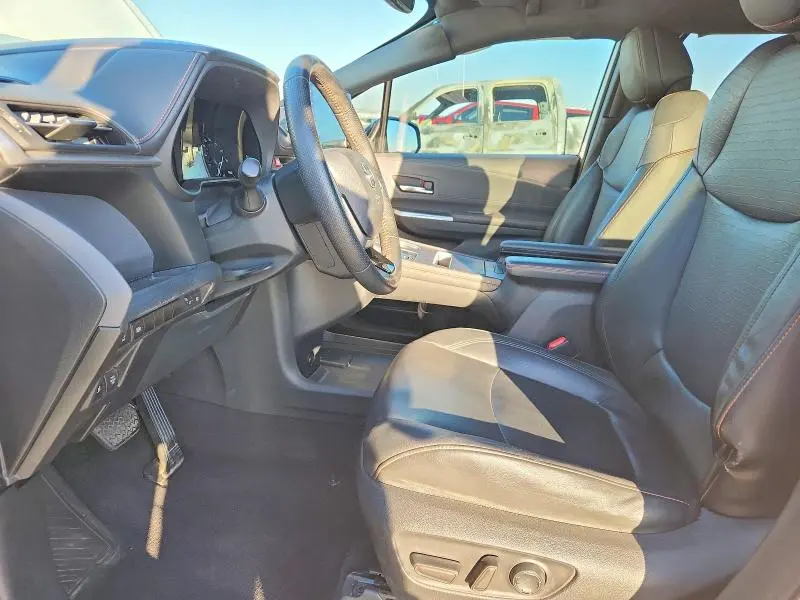 2022 TOYOTA SIENNA XSE 7-PASSENGER  