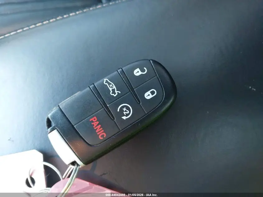 2017 CHRYSLER 300C PLATINUM AWD