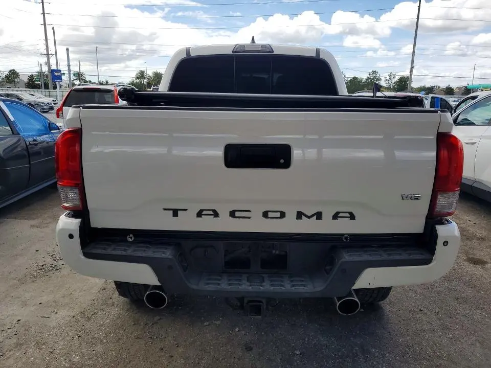 2017 TOYOTA TACOMA TRD SPORT  