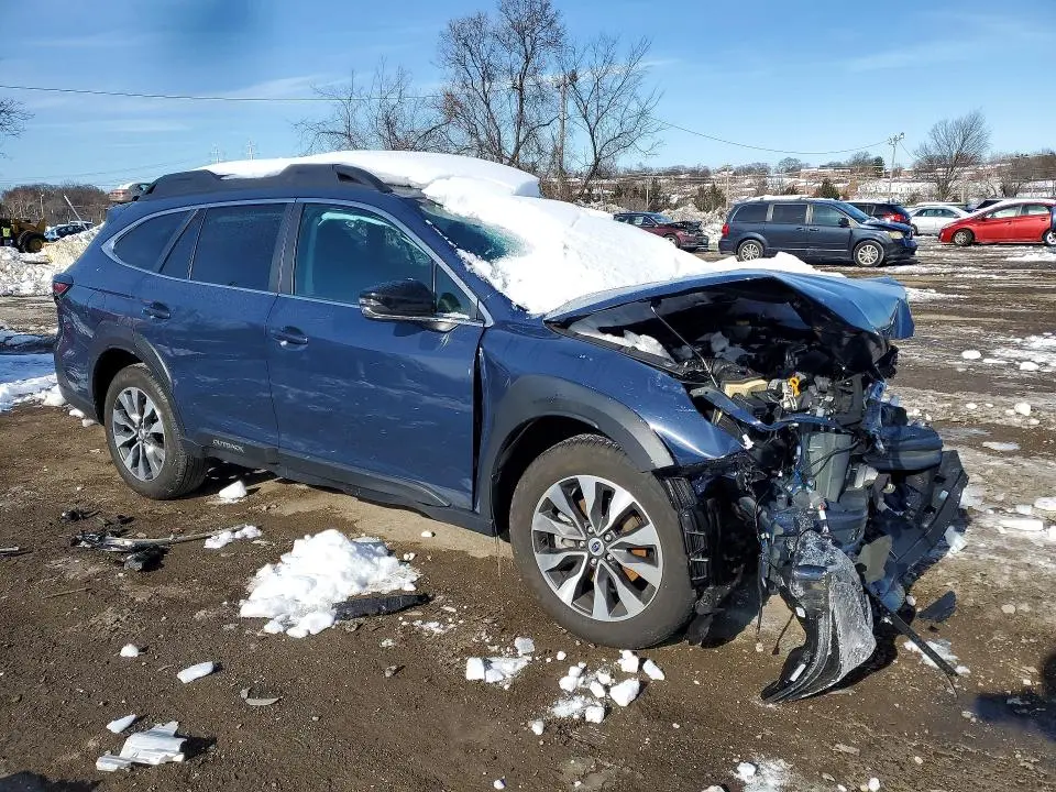 2025 SUBARU OUTBACK   