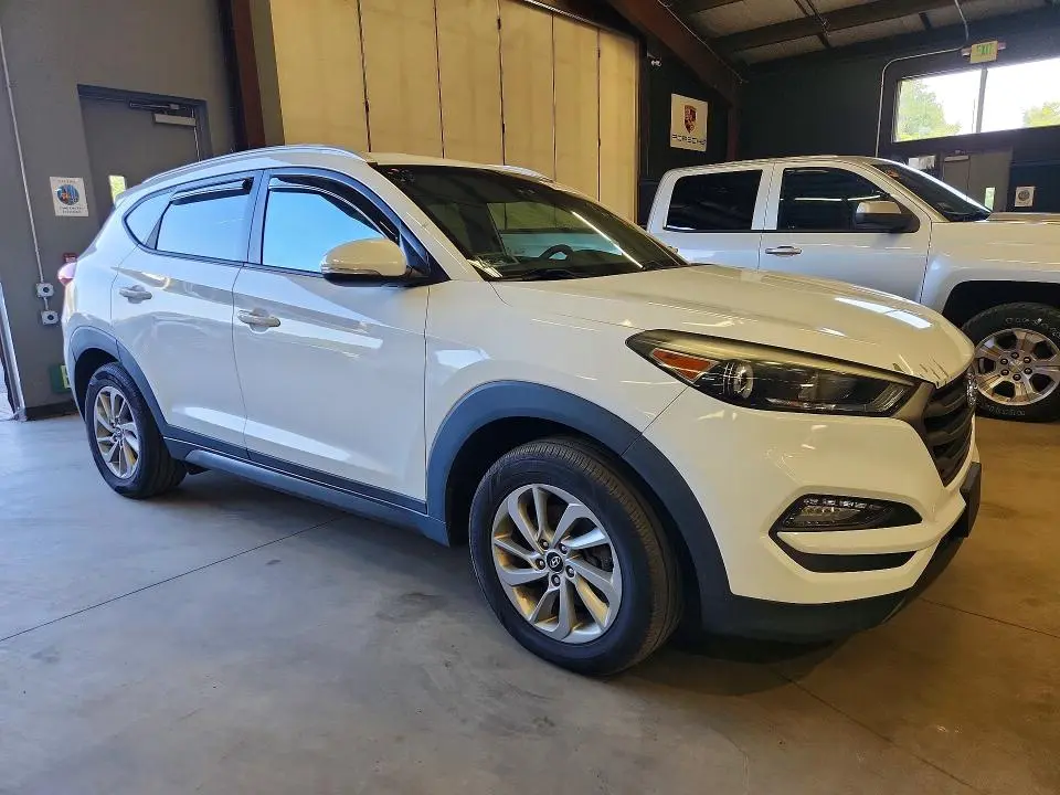 2016 HYUNDAI TUCSON   
