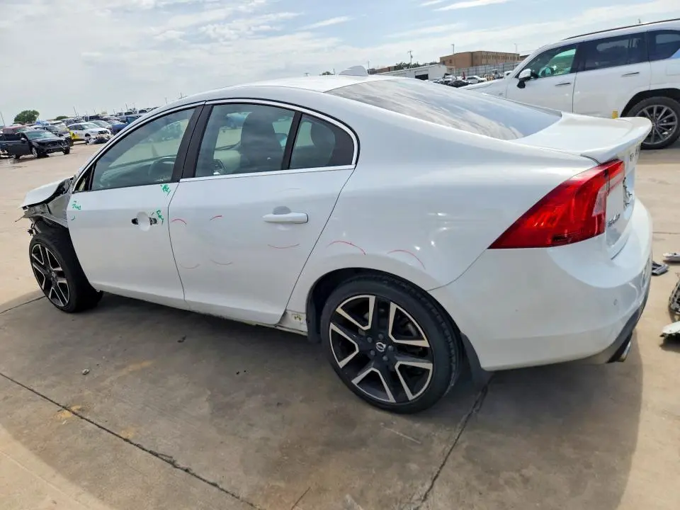 2018 VOLVO S60 DYNAMIC  