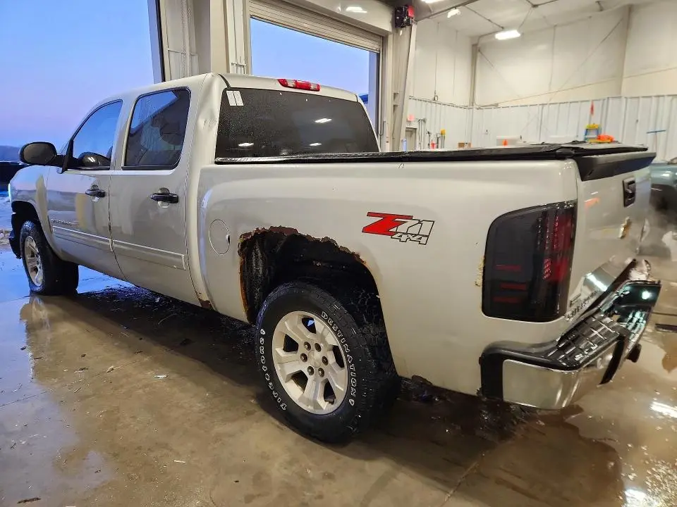 2011 CHEVROLET SILVERADO K1500 LT  