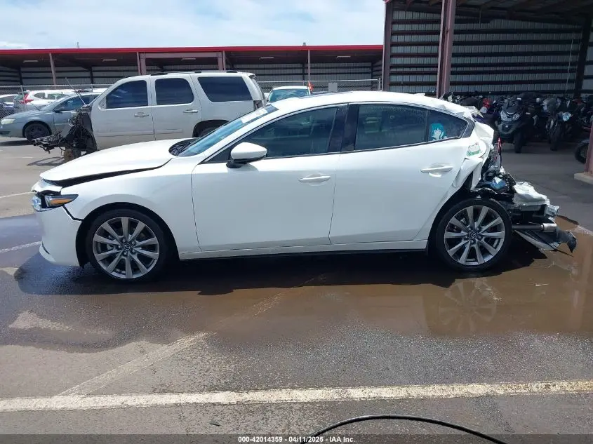 2022 MAZDA MAZDA3 PREMIUM