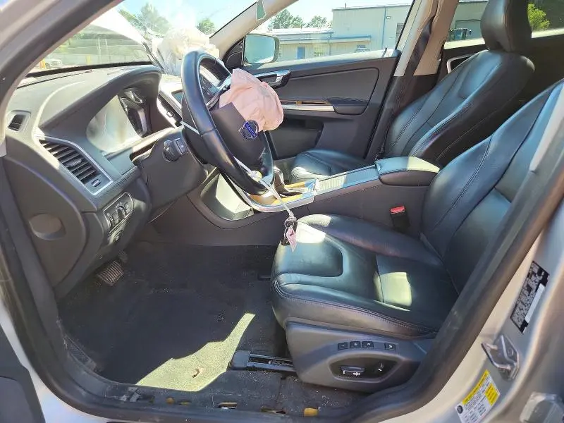 2017 VOLVO XC60 T5 INSCRIPTION  