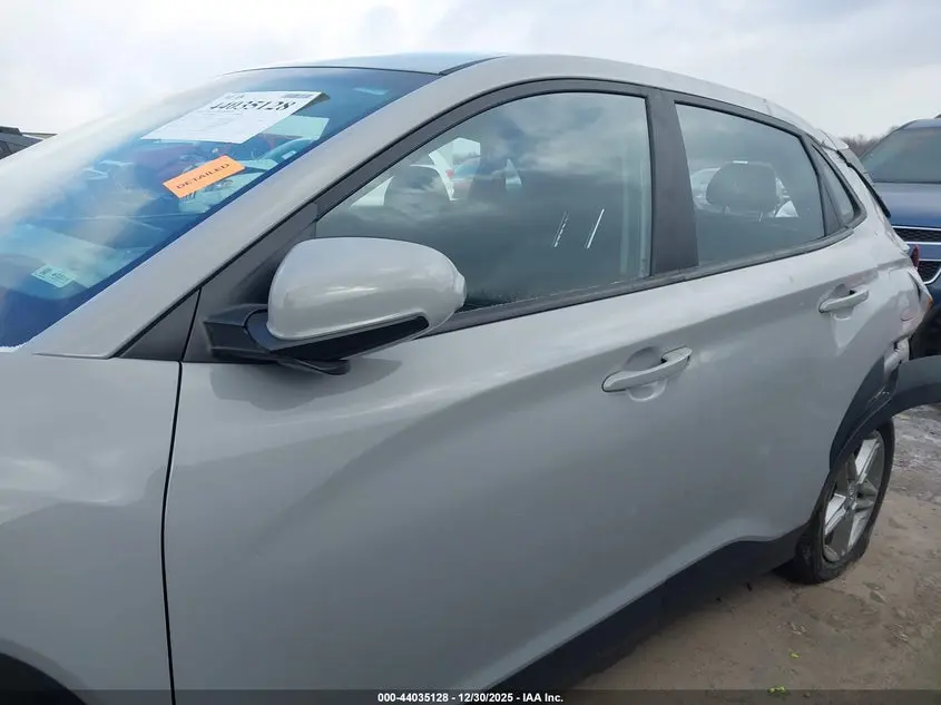 2023 HYUNDAI KONA SE