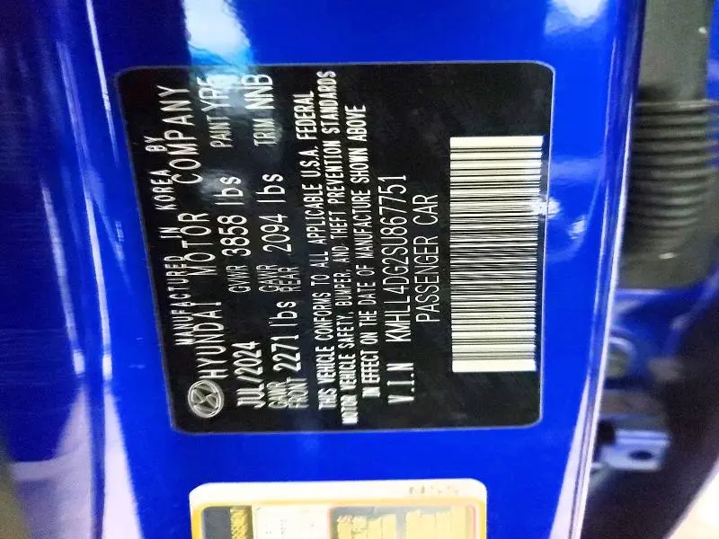 2025 HYUNDAI ELANTRA SE  