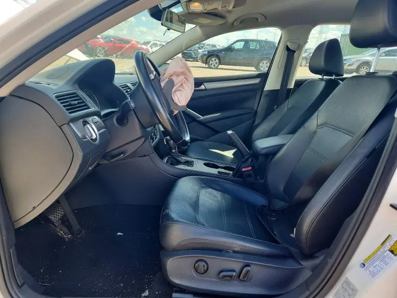 2014 VOLKSWAGEN PASSAT S  