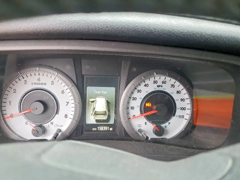 2018 TOYOTA SIENNA SE  