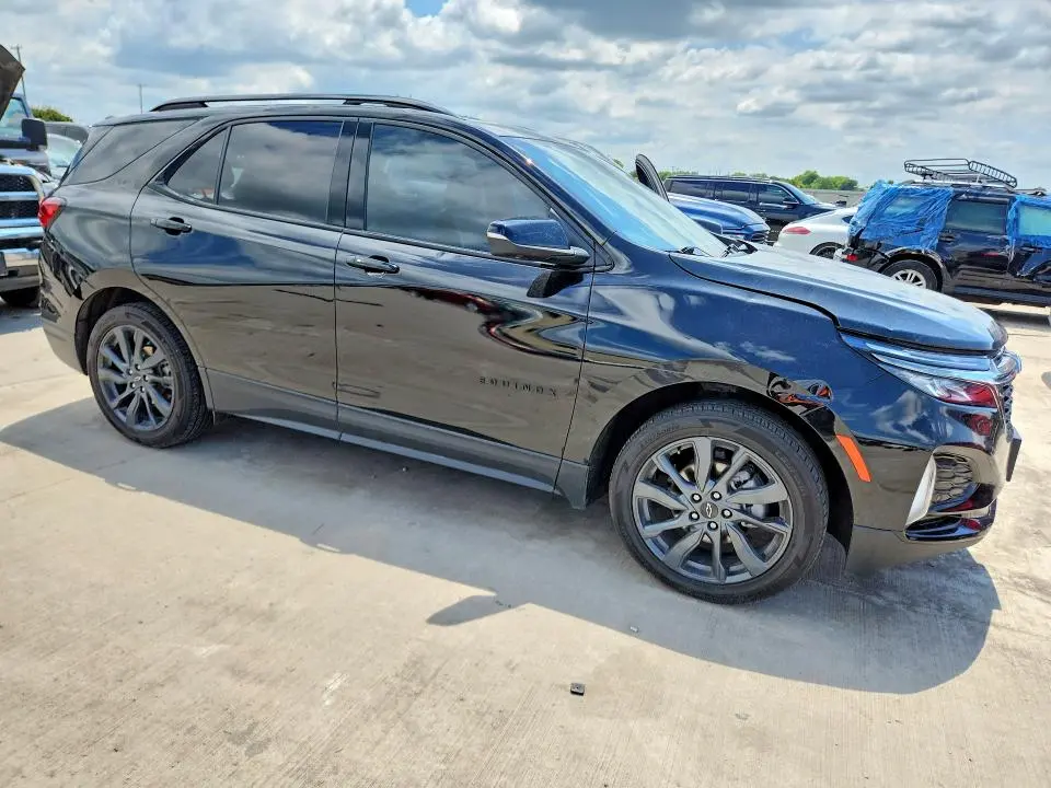 2022 CHEVROLET EQUINOX RS  