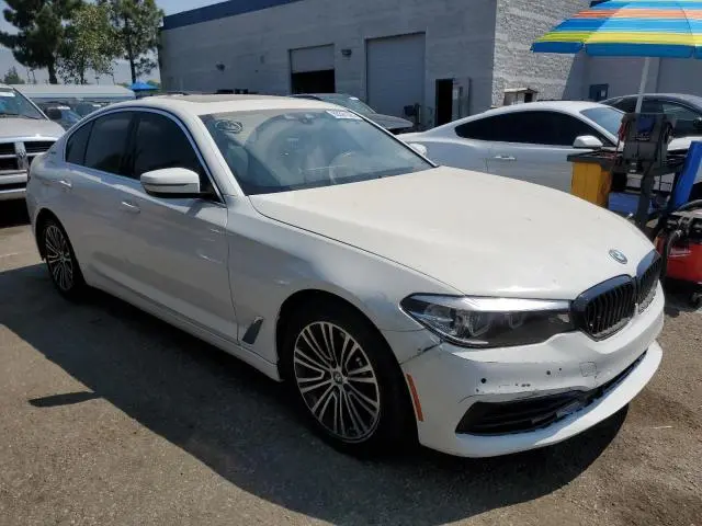2019 BMW 530E