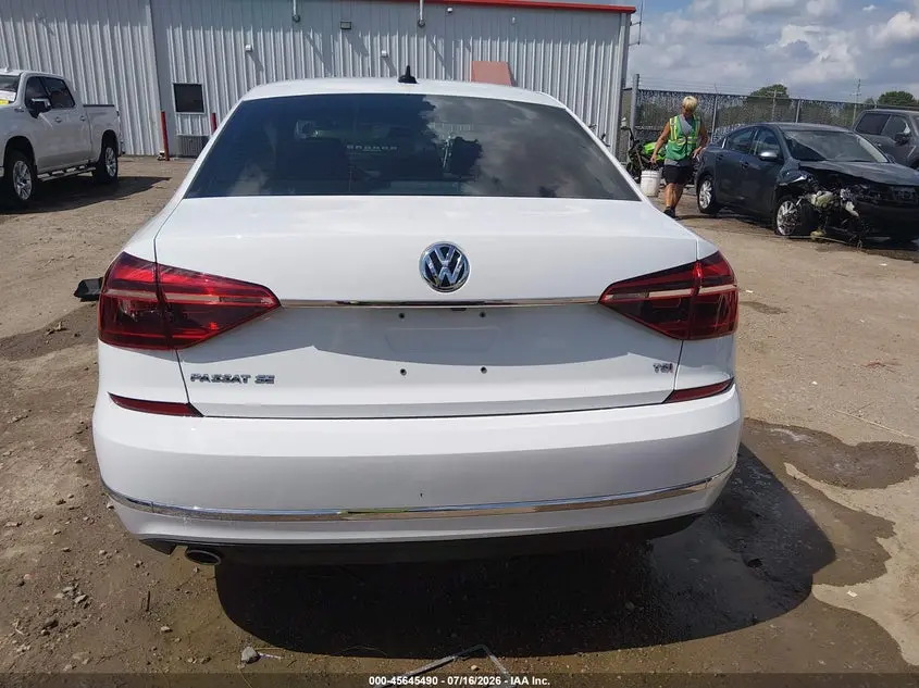 2018 VOLKSWAGEN PASSAT 2.0T SE