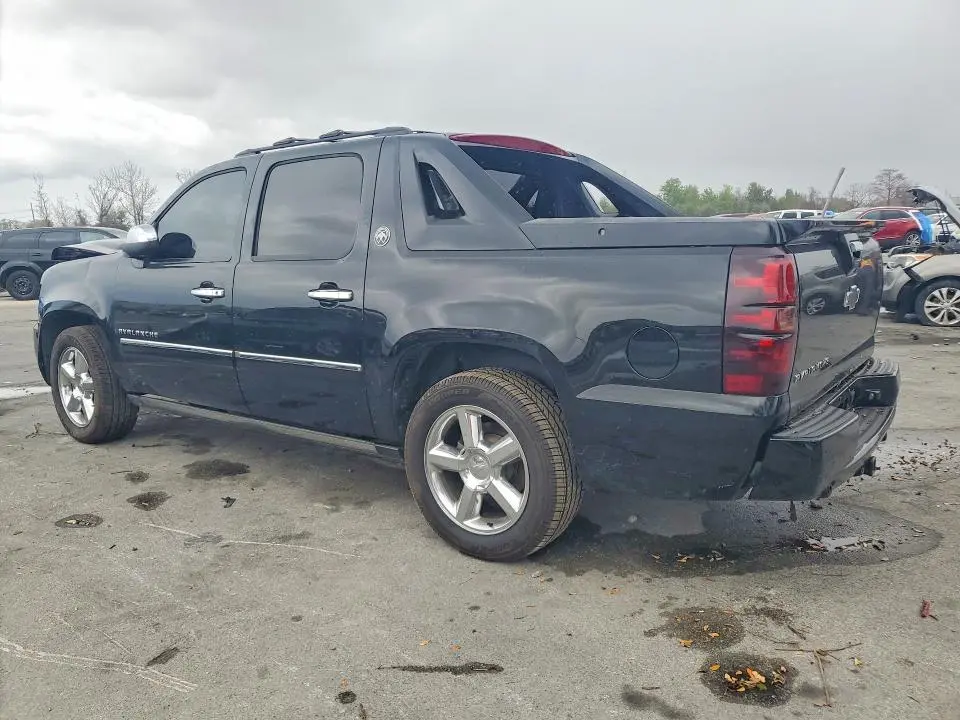 2013 CHEVROLET AVALANCHE LTZ  