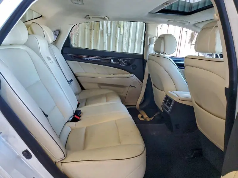 2015 HYUNDAI EQUUS SIGNATURE  