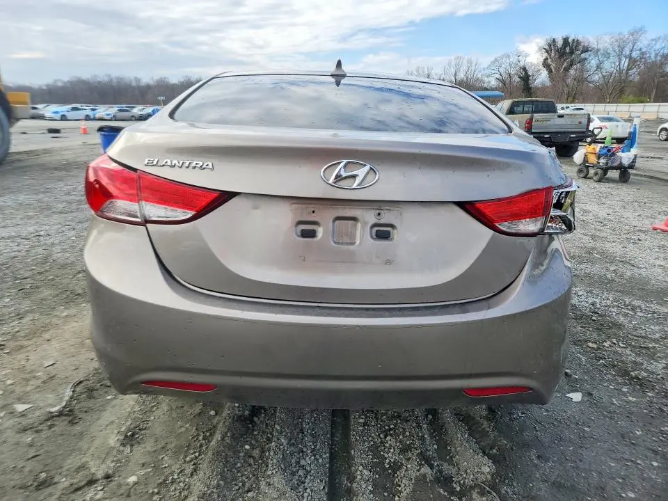 2013 HYUN ELANTRA GLS  