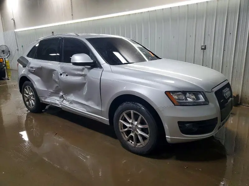 2011 AUDI Q5 PREMIUM  