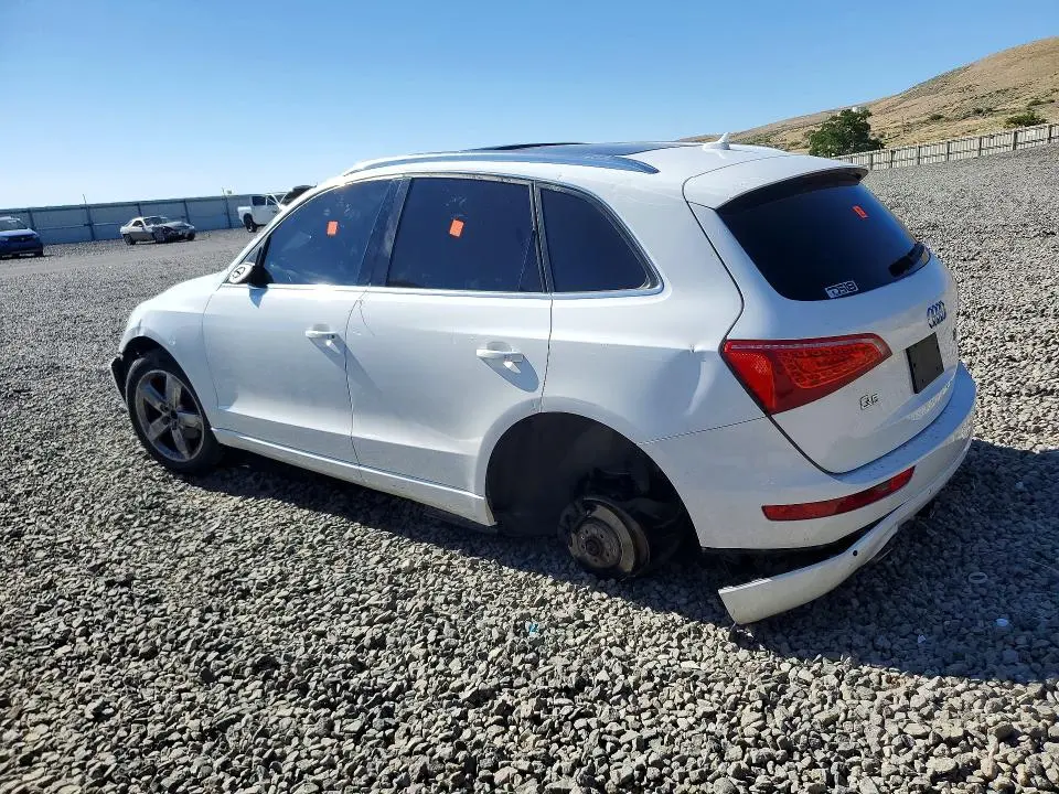 2010 AUDI Q5 PREMIUM PLUS  