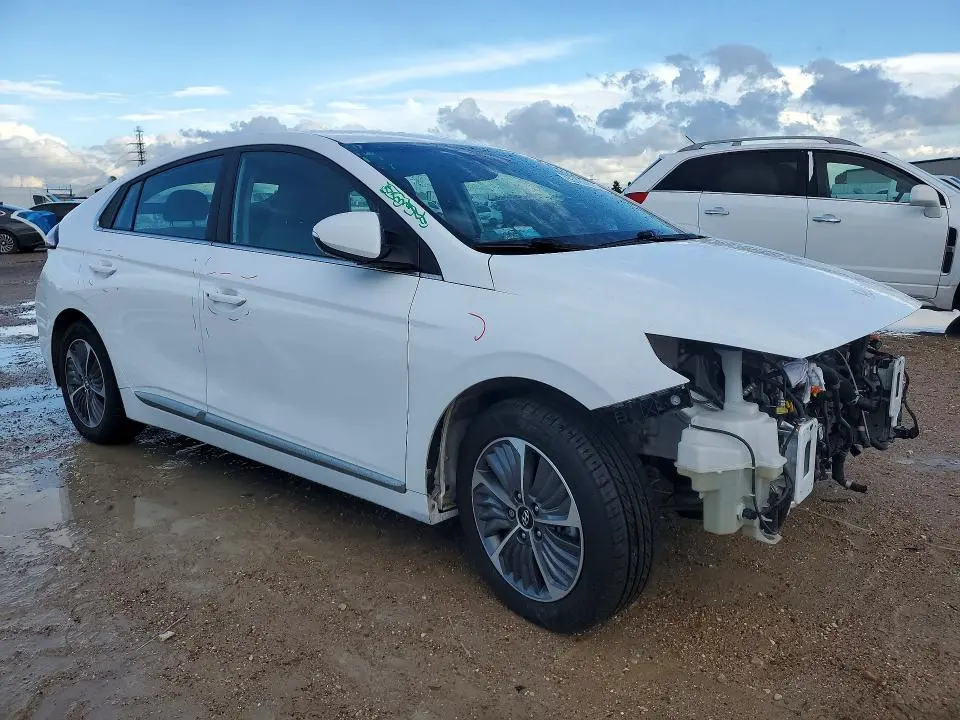 2021 HYUNDAI IONIQ SEL  