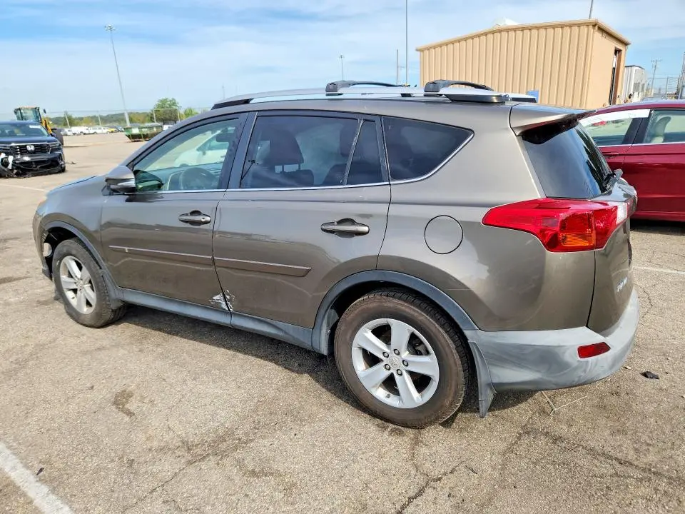 2014 TOYOTA RAV4 XLE  