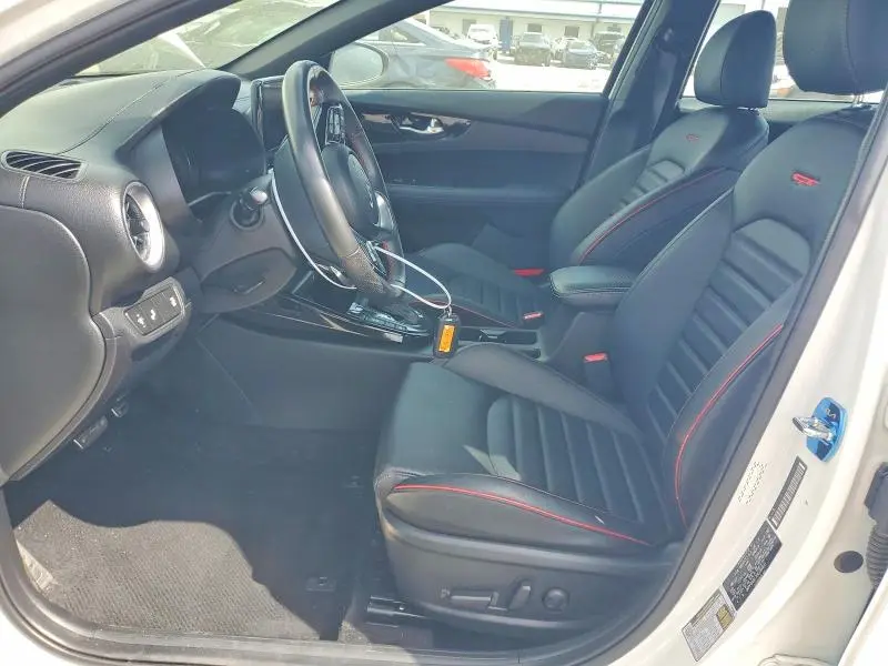 2023 KIA FORTE GT  