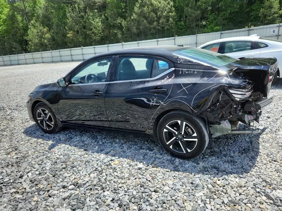 2025 NISSAN SENTRA SV  