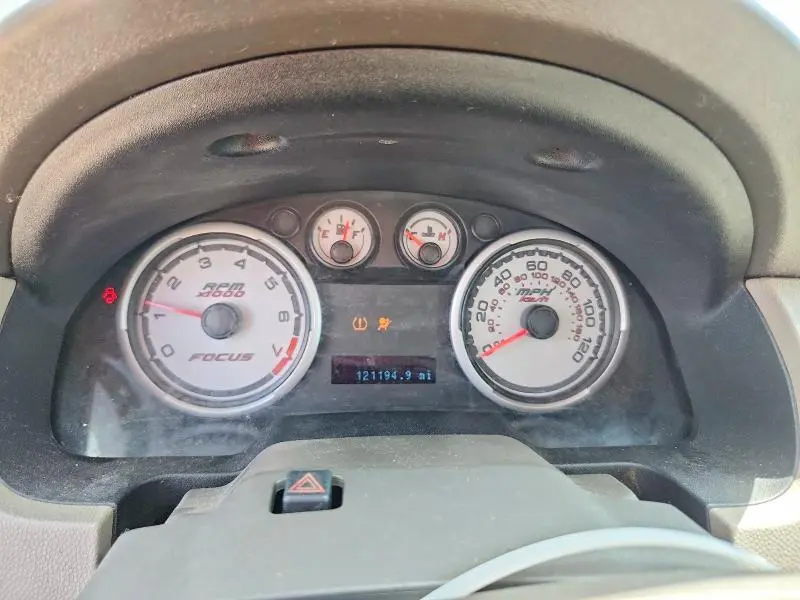 2010 FORD FOCUS S  