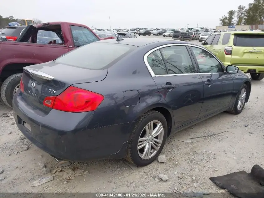 2010 INFINITI G37X  