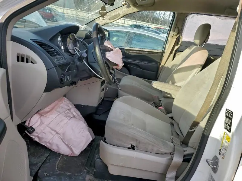 2015 DODGE GRAND CARAVAN SE  