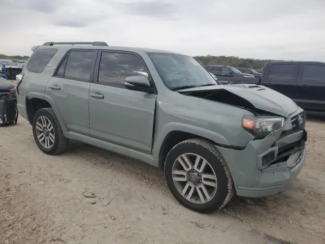 2023 TOYOTA 4RUNNER SE  