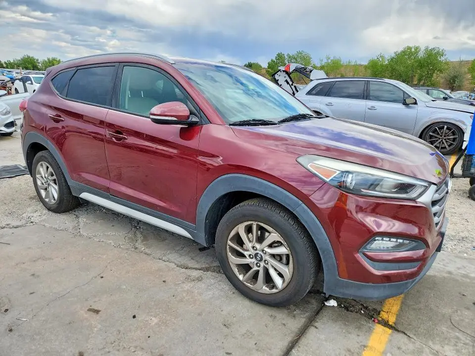 2017 HYUNDAI TUCSON SE PLUS  