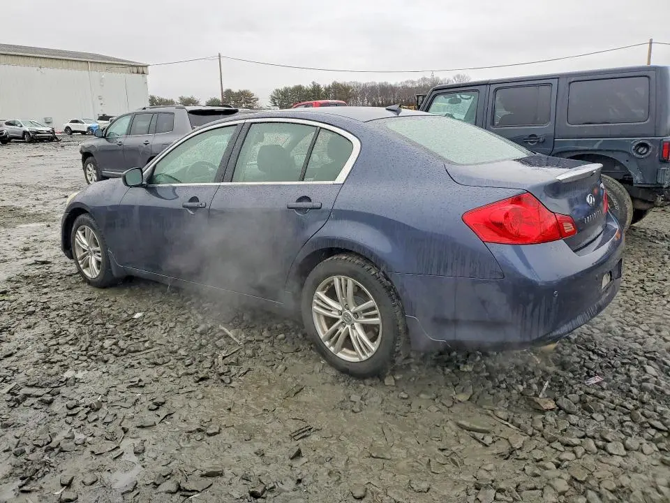 2011 INFINITI G37   