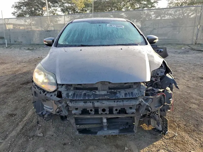 2014 FORD FOCUS TITANIUM  