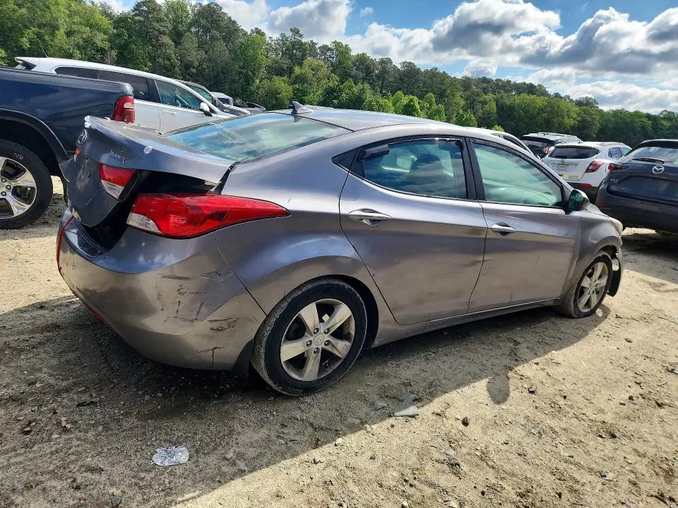 2013 HYUNDAI ELANTRA   