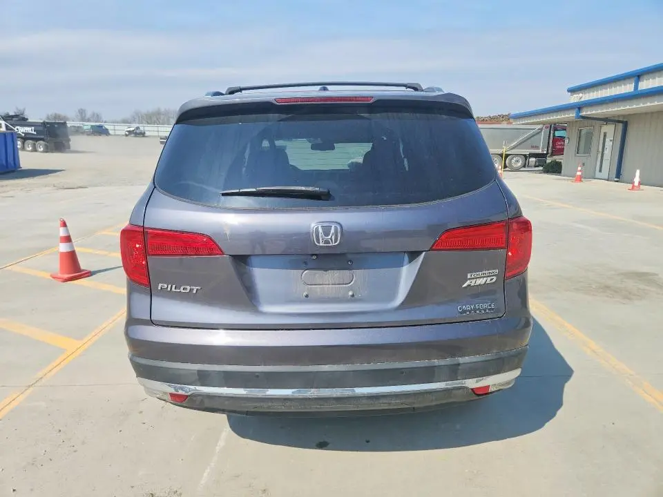2018 HONDA PILOT TOURING  