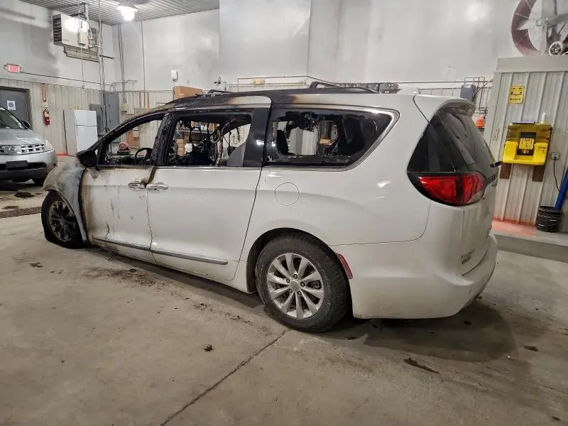 2017 CHRYSLER PACIFICA TOURING L  