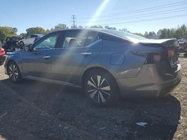 2021 NISSAN ALTIMA SV  