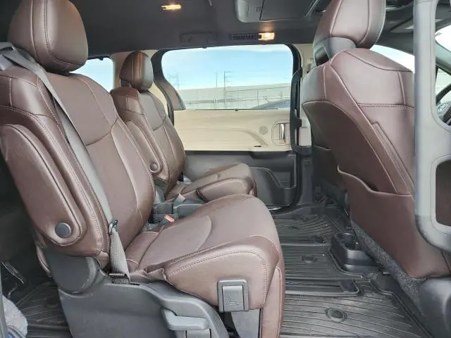 2024 TOYOTA SIENNA LIMITED  