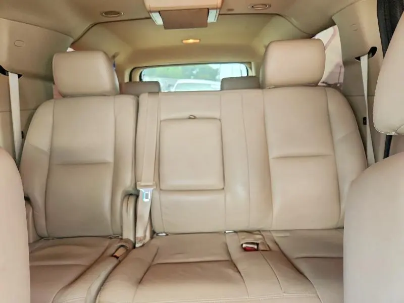 2011 CADILLAC ESCALADE ESV LUXURY  