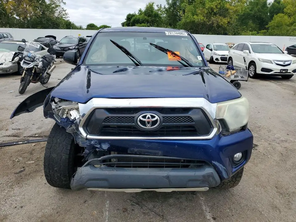 2015 TOYOTA TACOMA V6  