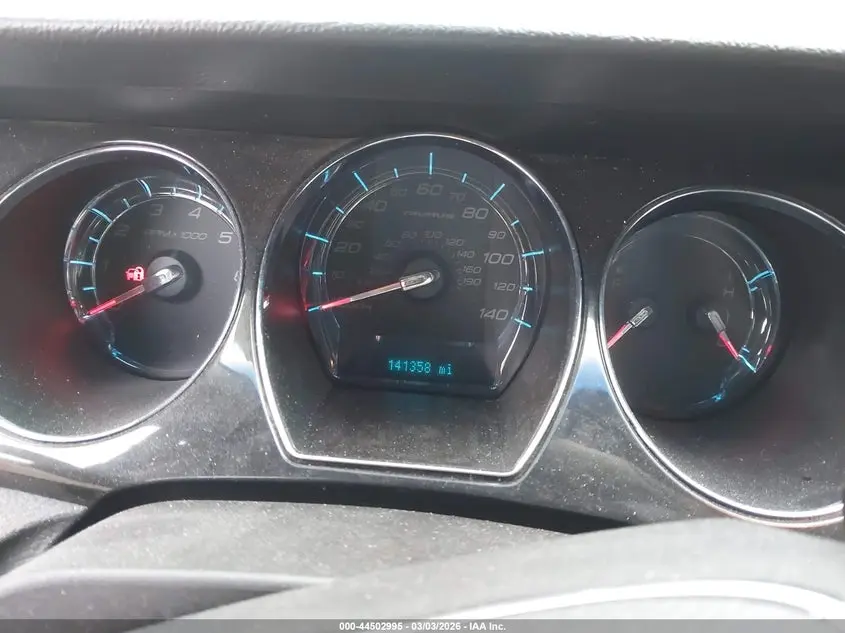 2011 FORD TAURUS LIMITED