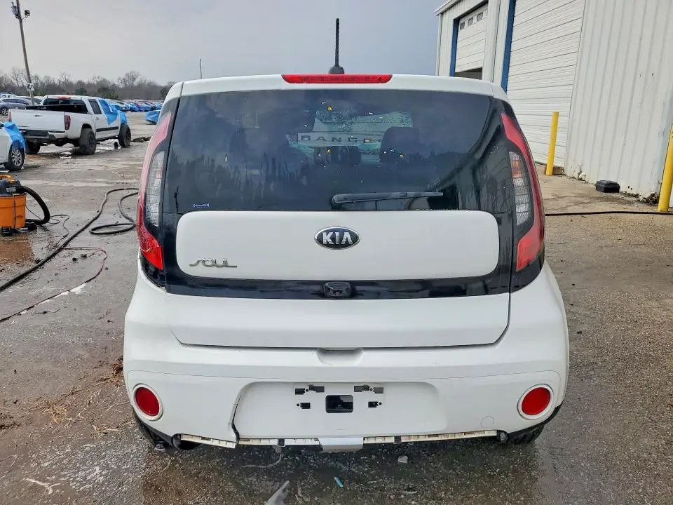 2017 KIA SOUL +  