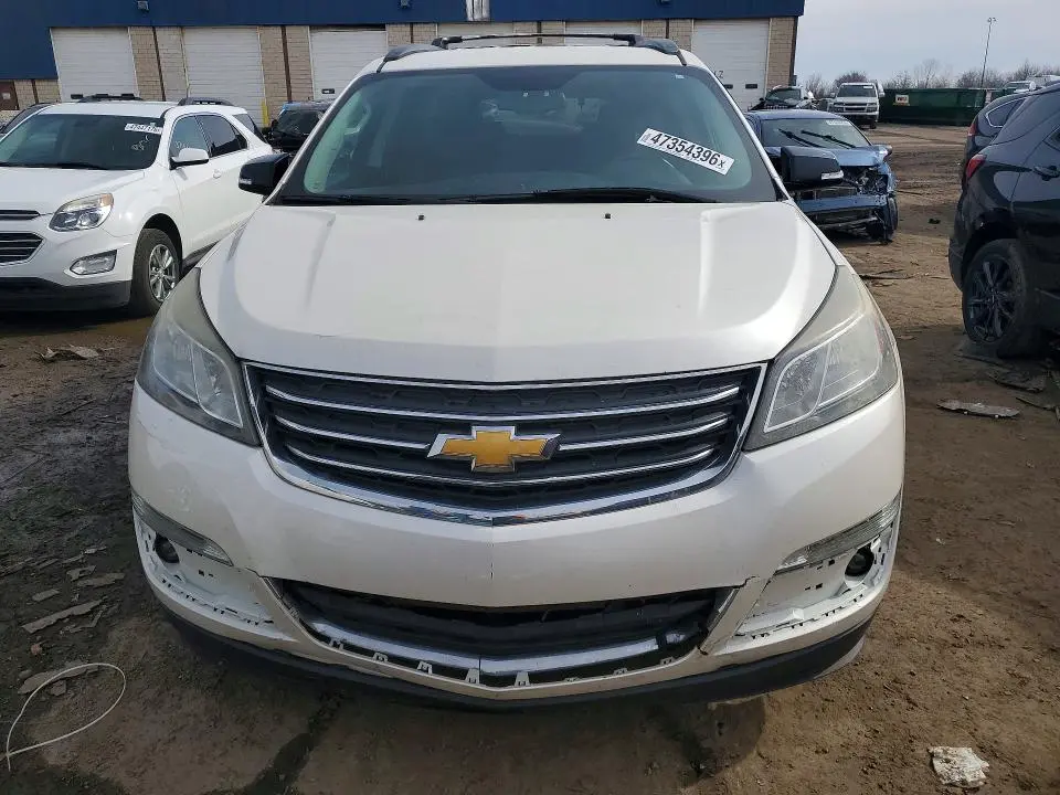2015 CHEVROLET TRAVERSE LT  