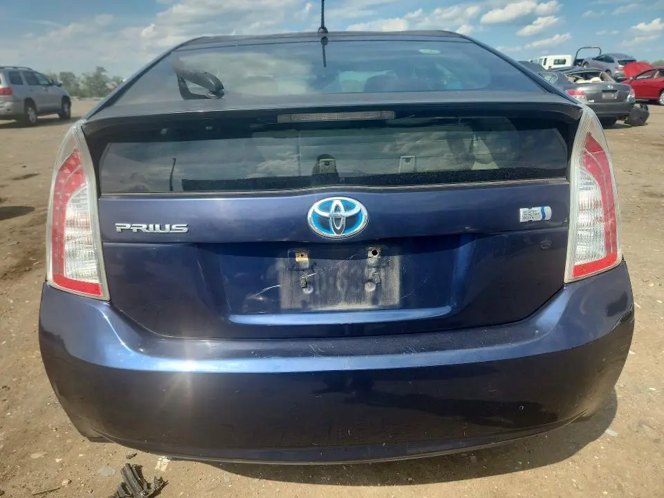 2013 TOYOTA PRIUS TWO  