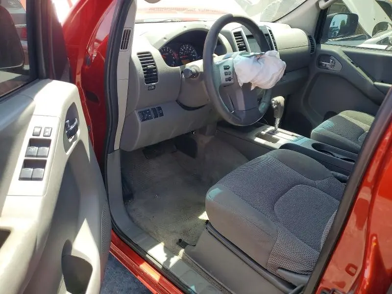 2014 NISSAN FRONTIER S  