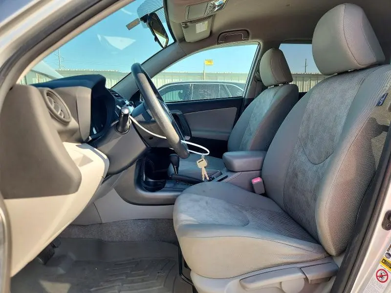 2011 TOYOTA RAV4 BASE  
