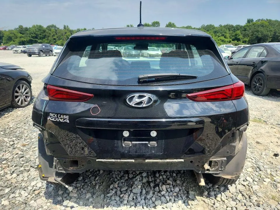 2020 HYUNDAI KONA SE  