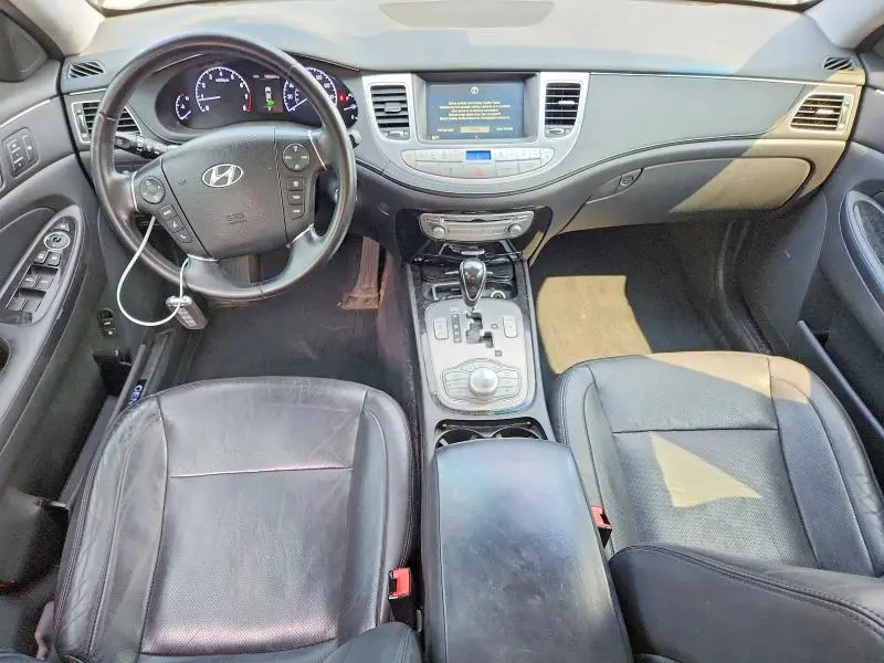 2013 HYUNDAI GENESIS   