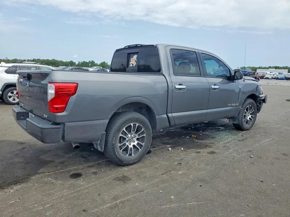 2021 NISSAN TITAN SV  