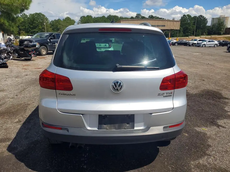 2015 VOLKSWAGEN TIGUAN S  