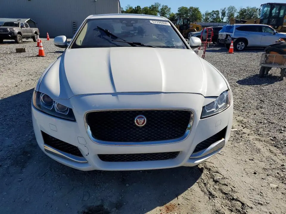 2019 JAGUAR XF PREMIUM  